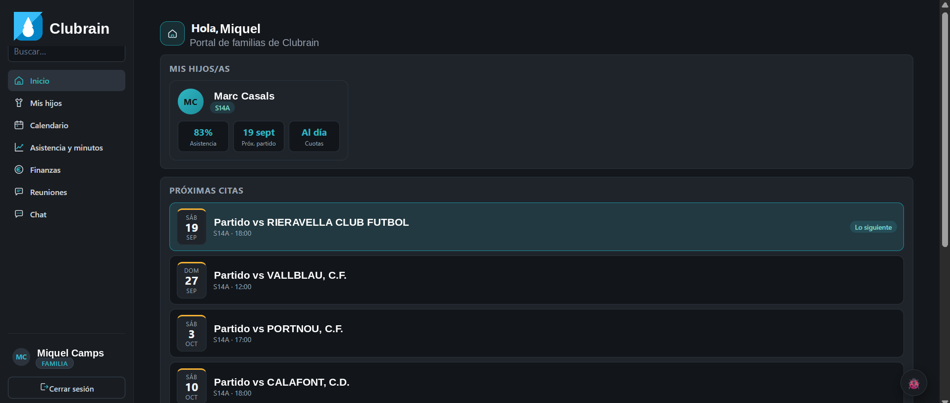 Portal de familias de CluBrain mostrando el calendario, la asistencia y las finanzas de un hijo vinculado